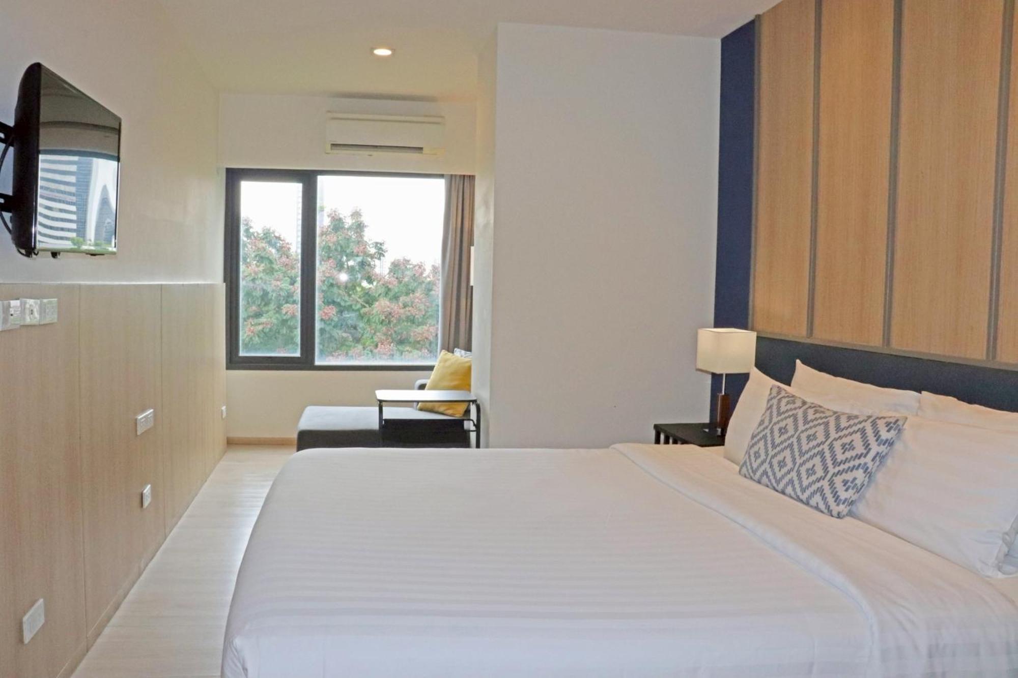 The Residence On Thonglor By Uhg Bangkok Esterno foto
