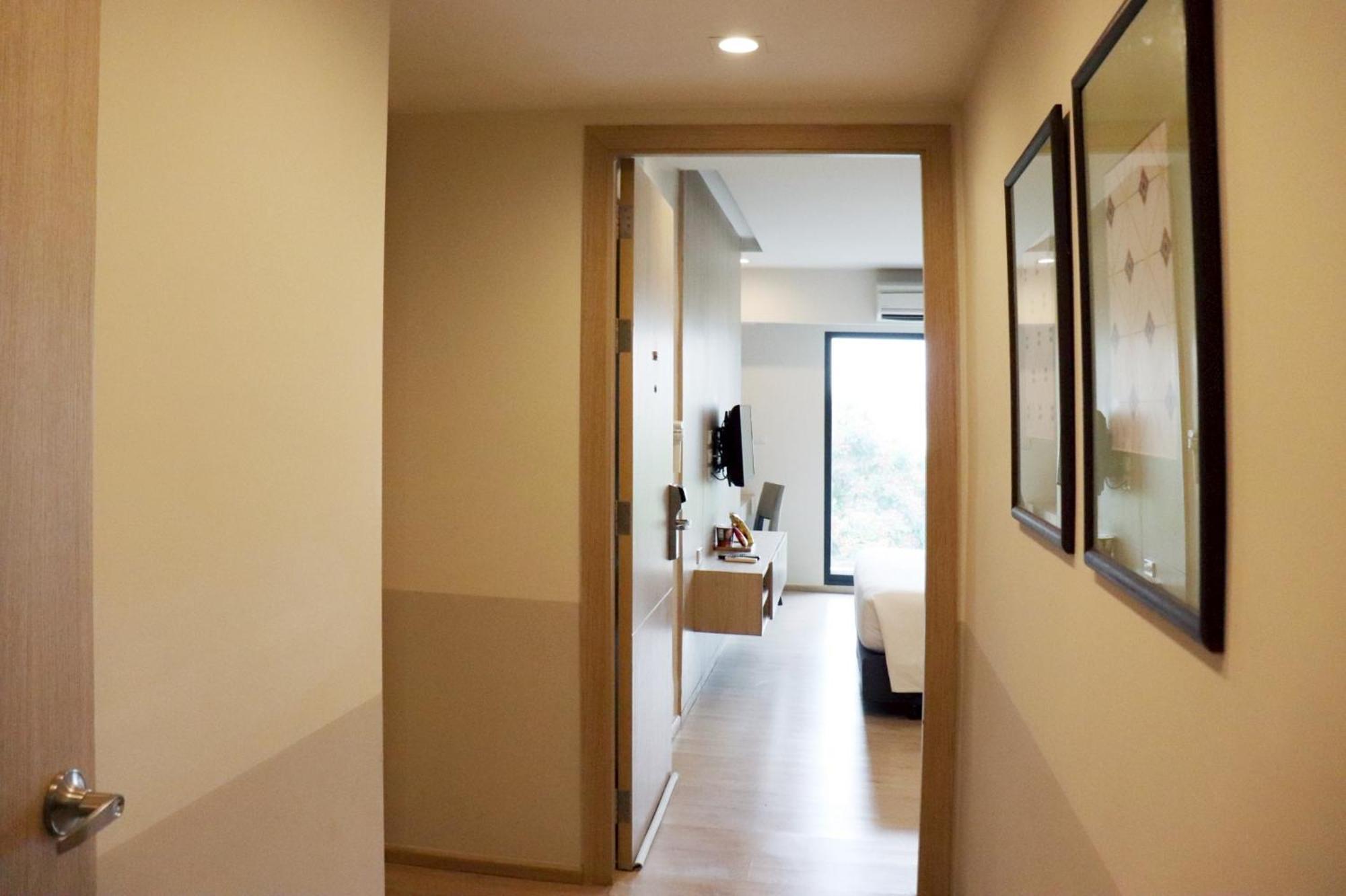 The Residence On Thonglor By Uhg Bangkok Esterno foto