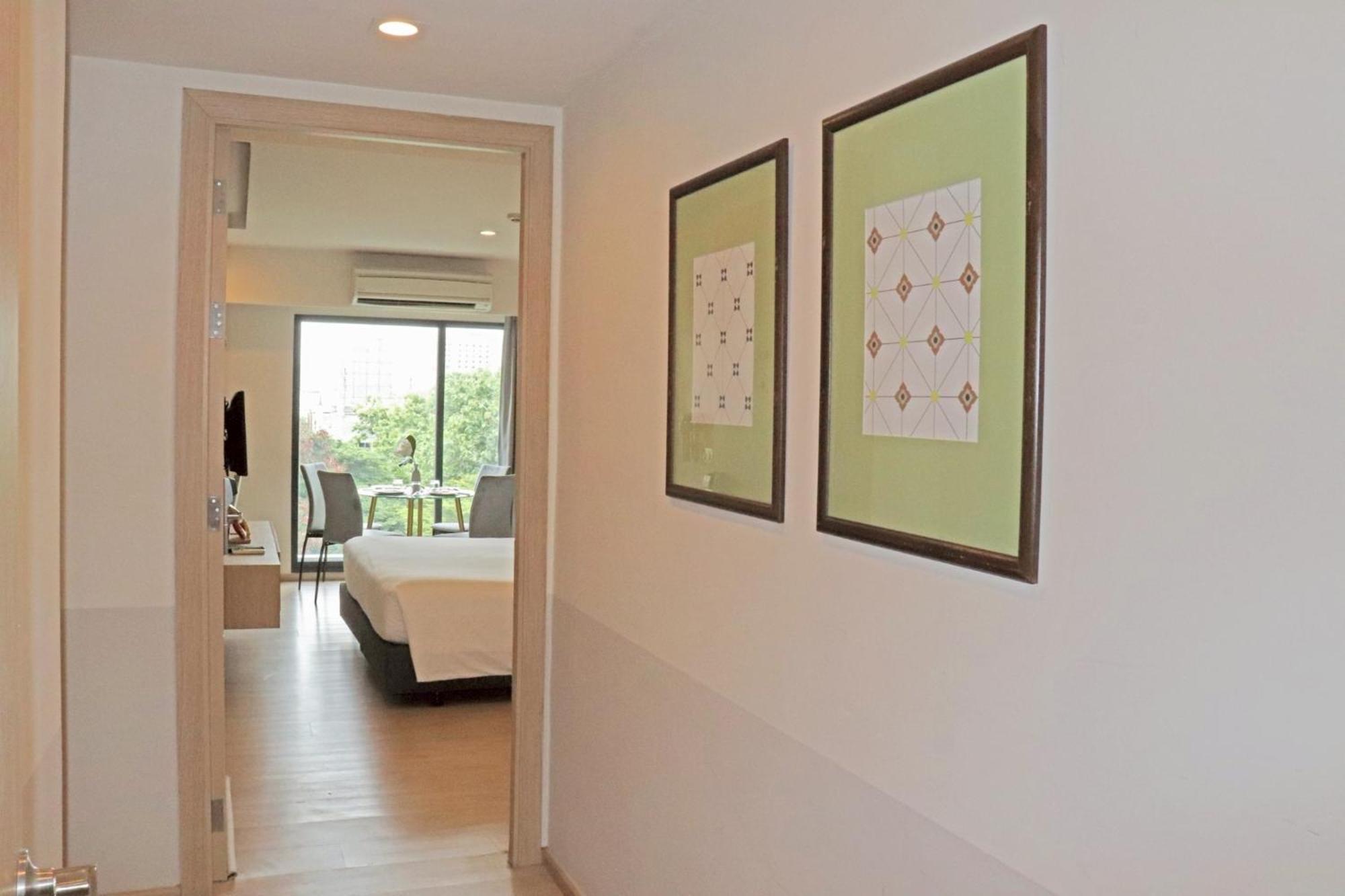 The Residence On Thonglor By Uhg Bangkok Esterno foto